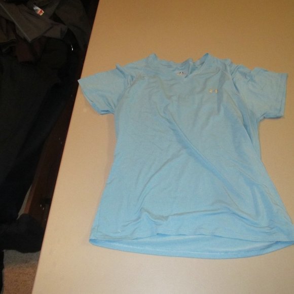 Blue Under Armour Top Size Small - Picture 1 of 6
